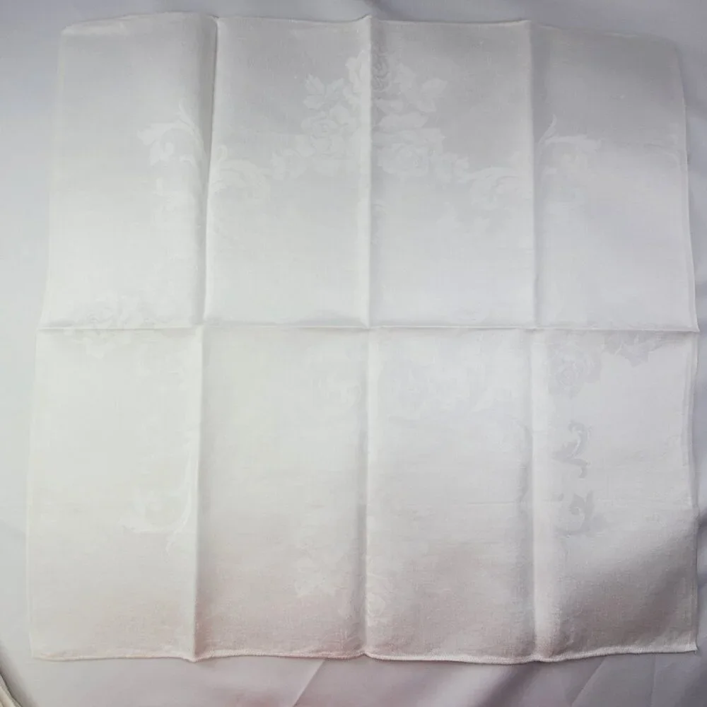 9 VTG White Damask Heirloom Rose Pattern Table Napkins 20